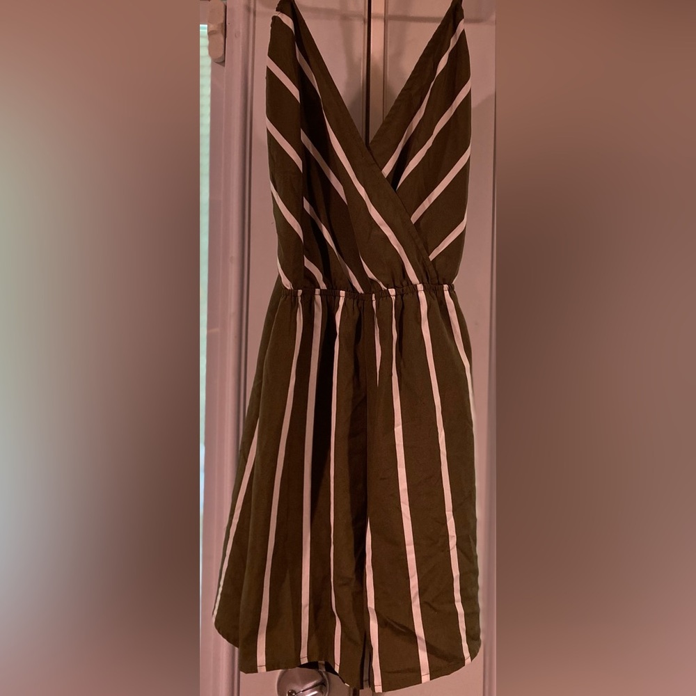 EUC SHEIN striped romper. SZ XL